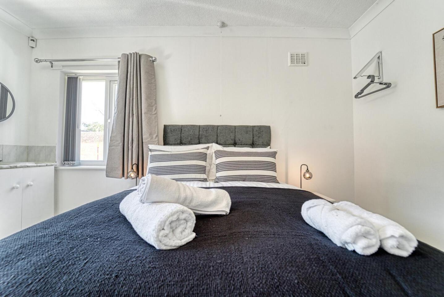 Host & Stay - Chester House Retreat คิดเดอร์มินสเตอร์ ภายนอก รูปภาพ